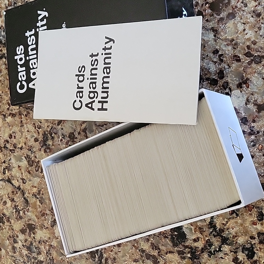 Cards Against Humanity - Picture 5 of 6